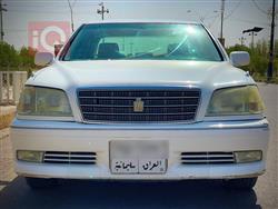 تۆیۆتا کراون